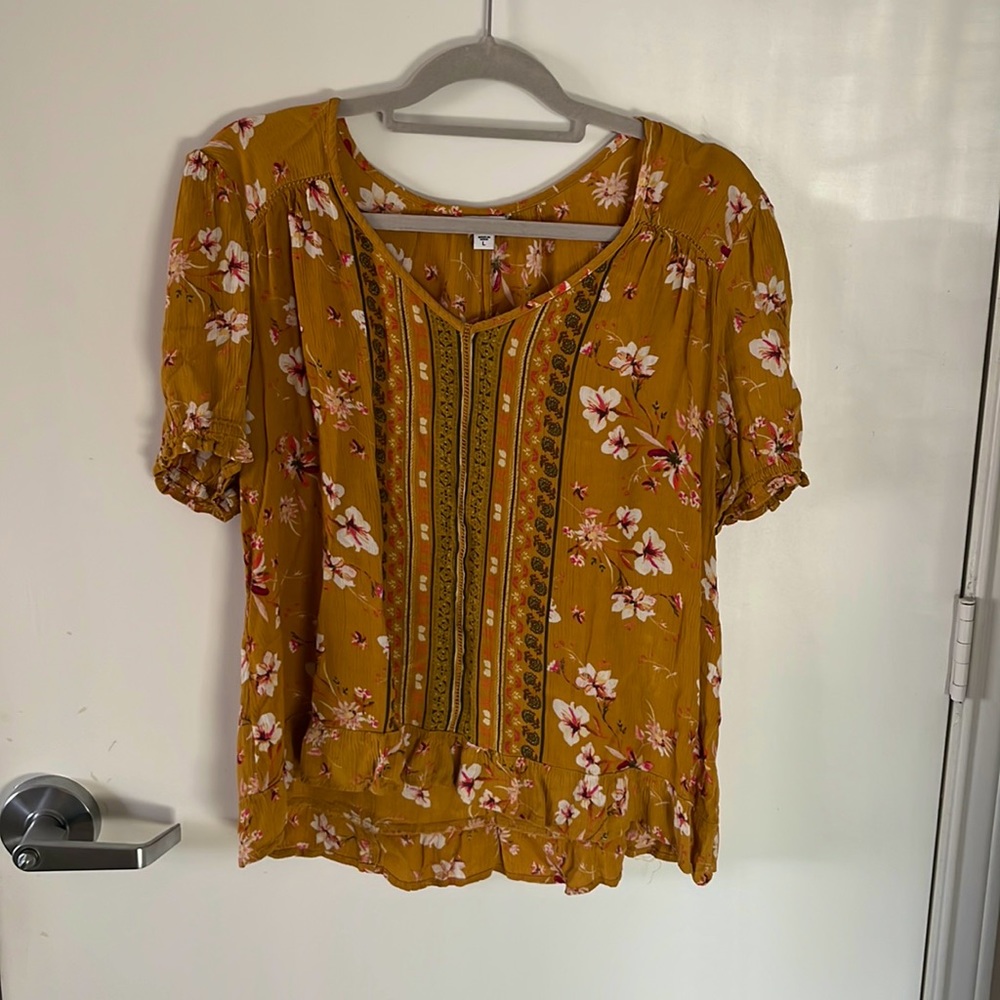 Yellow flowered top